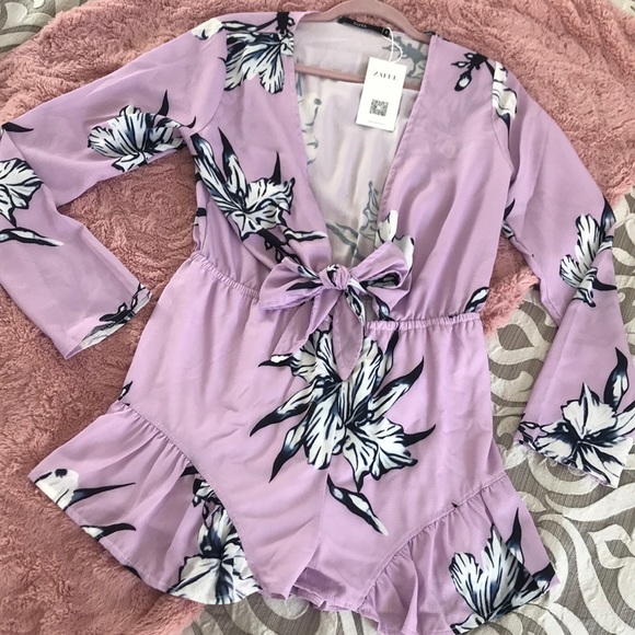 MOVING SALE- NWT Zaful Romper- Size M - Picture 2 of 4
